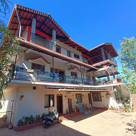 Coorg girinivas homestay Madikeri Bilik gambar